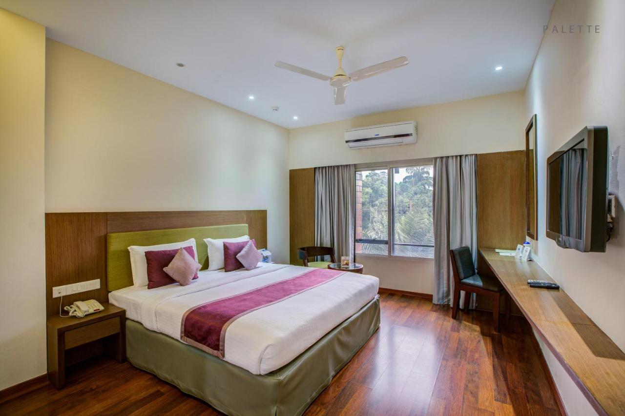 Jk Residency Cheruvathur Exteriör bild